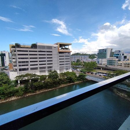 Restary - Black Pink, Loft E - Imago Shopping Mall - Kk City- 3Br,8Pax 来沙旅 黑粉主题公寓 - Loft E - Imago商场 - 泳池 - Kk市中心 - 3房8人 โกตาคินาบาลู ภายนอก รูปภาพ